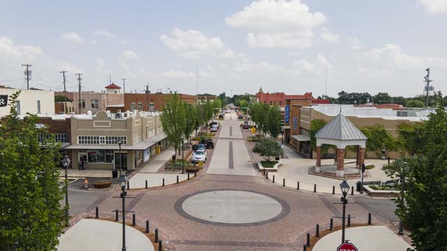 Ennis, TX Commercial Concrete Contractors